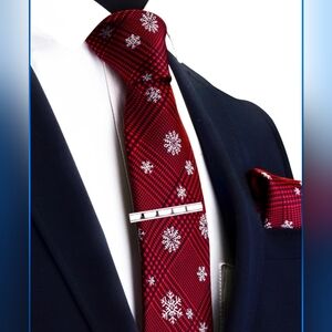 GUSLESON Christmas Necktie 3.15 Inch (8.8 cm) Pocket Square and Tie Clip Set